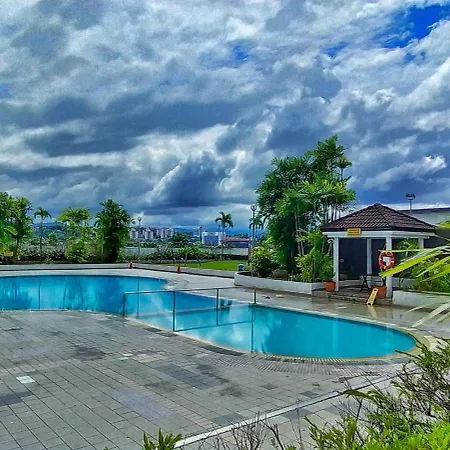 Likas Square - Kk Apartment Suite